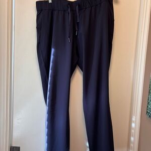 Lululemon on the fly pants